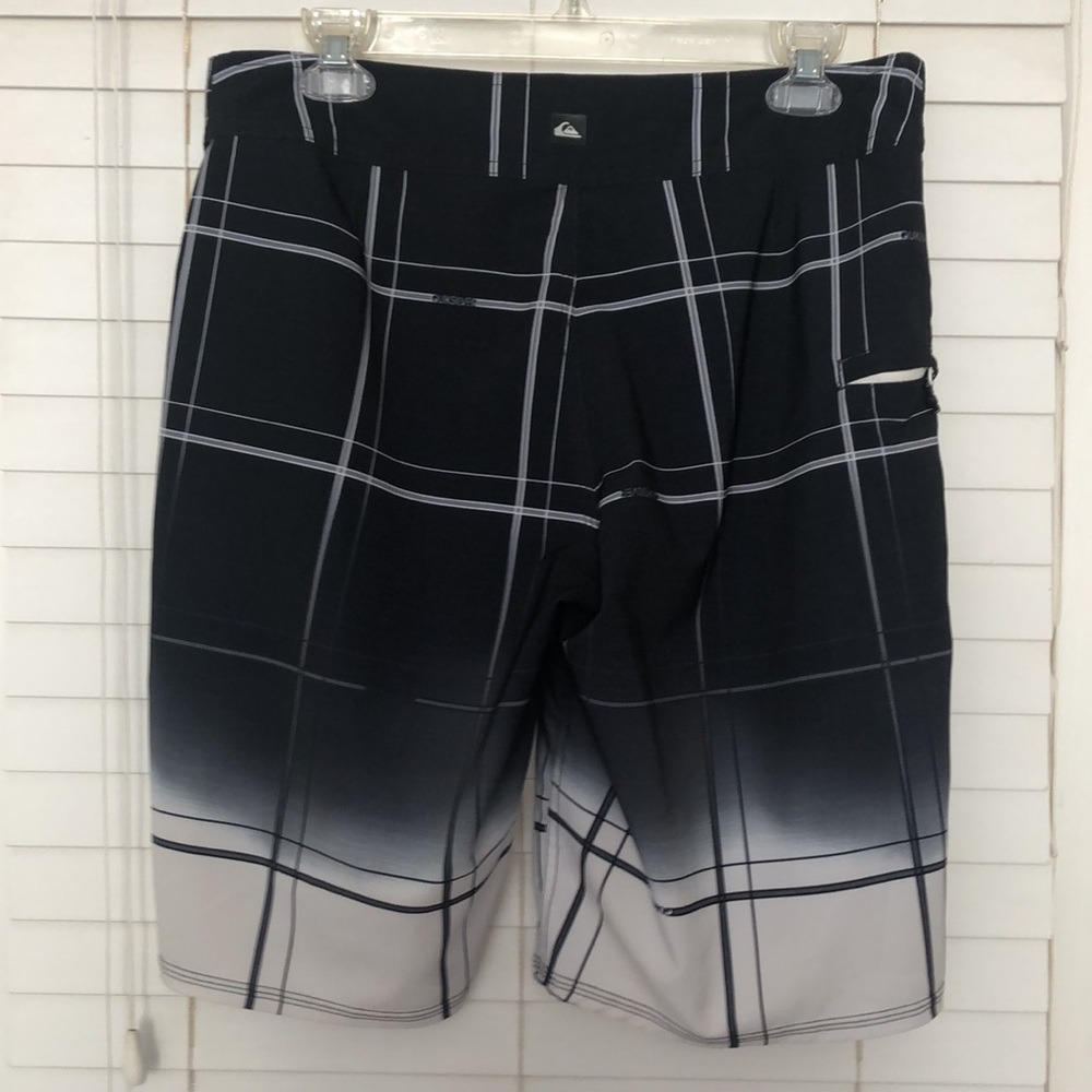 Quicksilver Board Shorts Swim Trunks  Men’s SZ M black White - Picture 5 of 6